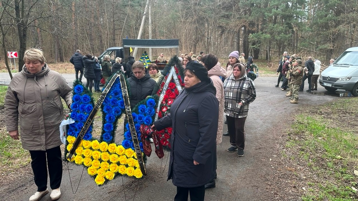 На Переяславщині попрощалися із Героєм Олександром Чумаком, він був єдиним сином у батьків