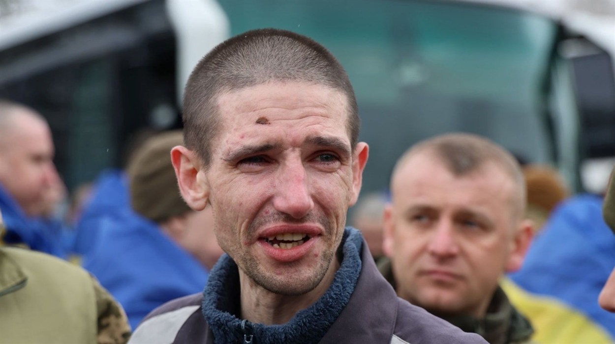 Напередодні Великодня з російського полону повернули 175 українських захисників та 7 цивільних