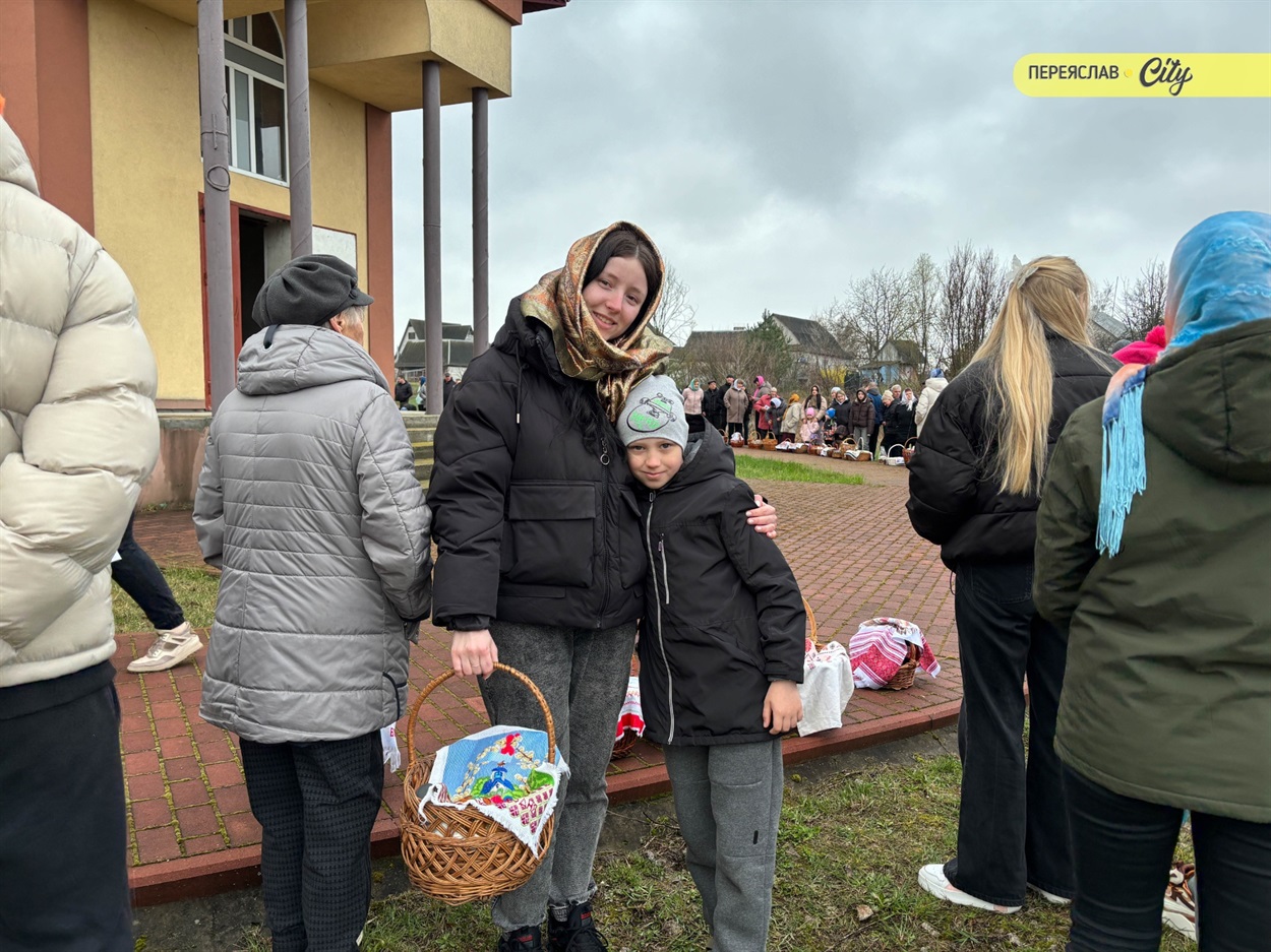 Як у храмі Святого великомученика Георгія Побідоносця в Переяславі зустріли Великдень ФОТО