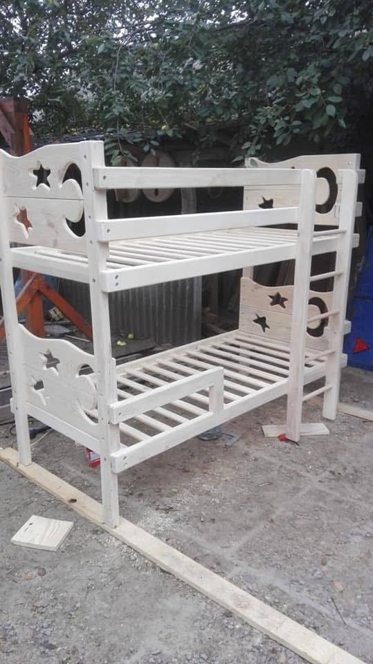 Віталій Савченко виготовляв меблі для місцевих дитсадків