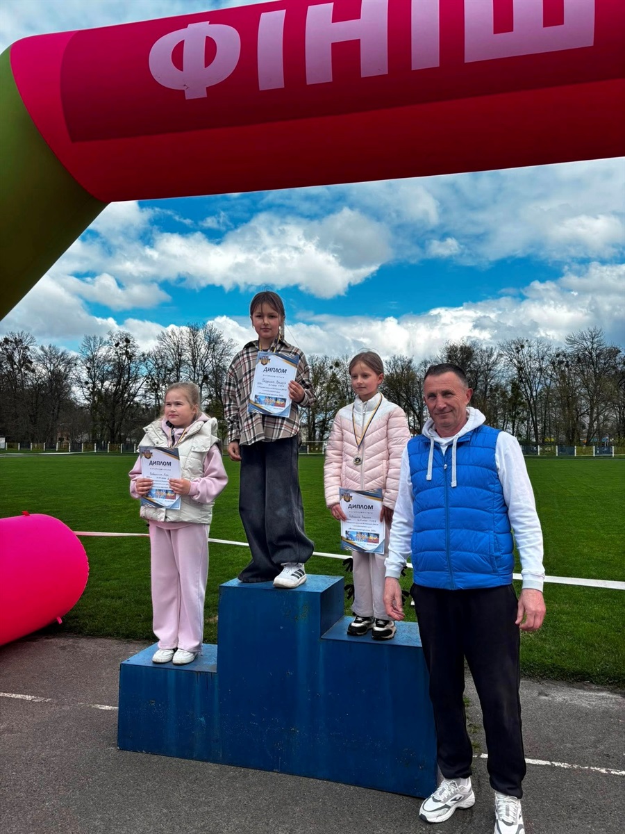 Переяславські легкоатлети здобули 14 медалей на змаганні з кросу «Яготинський пролісок»