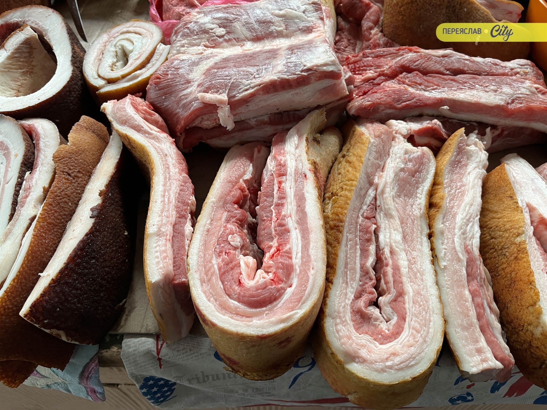 На базарі у Переяславі почали продавати розсаду огірків – по 25 гривень за рослину