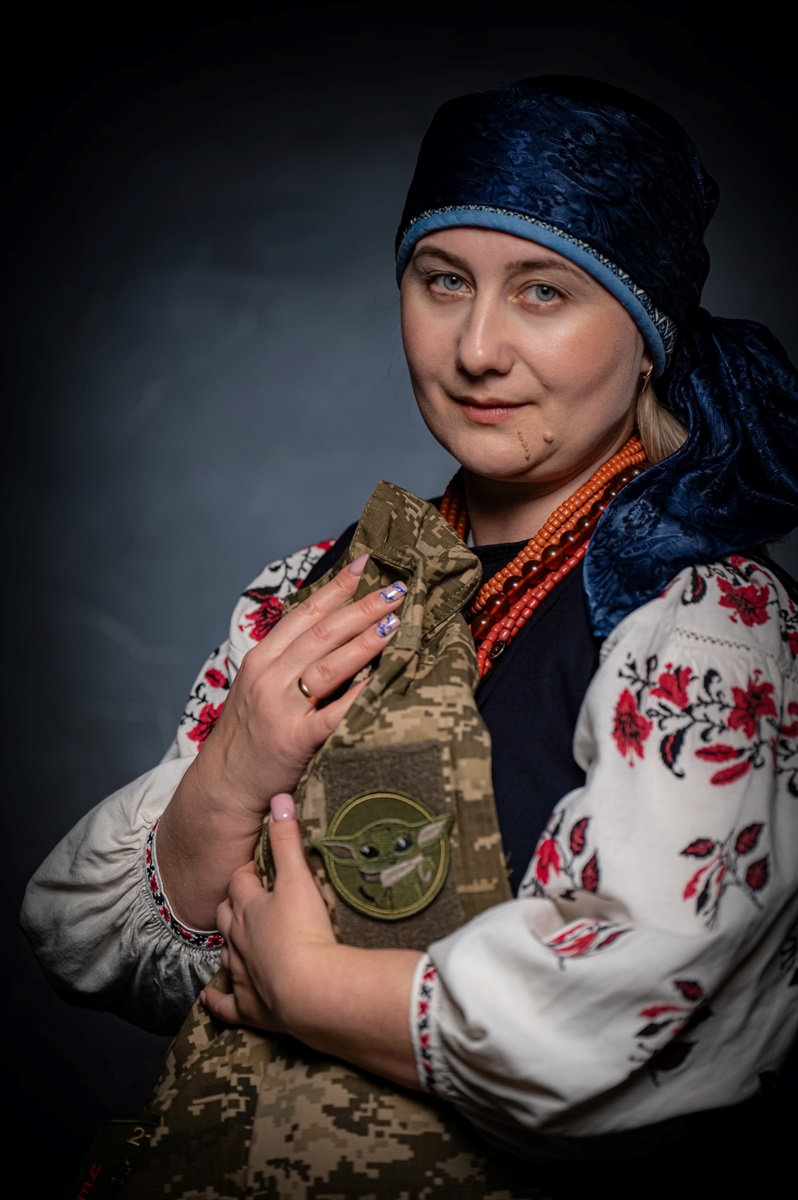 Як переяславки стали учасницями фотопроєкту «Горизонти надії» про жінок, які чекають і борються