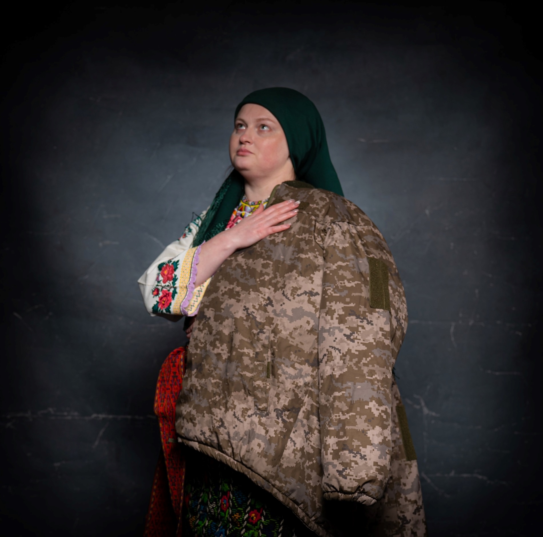 Як переяславки стали учасницями фотопроєкту «Горизонти надії» про жінок, які чекають і борються