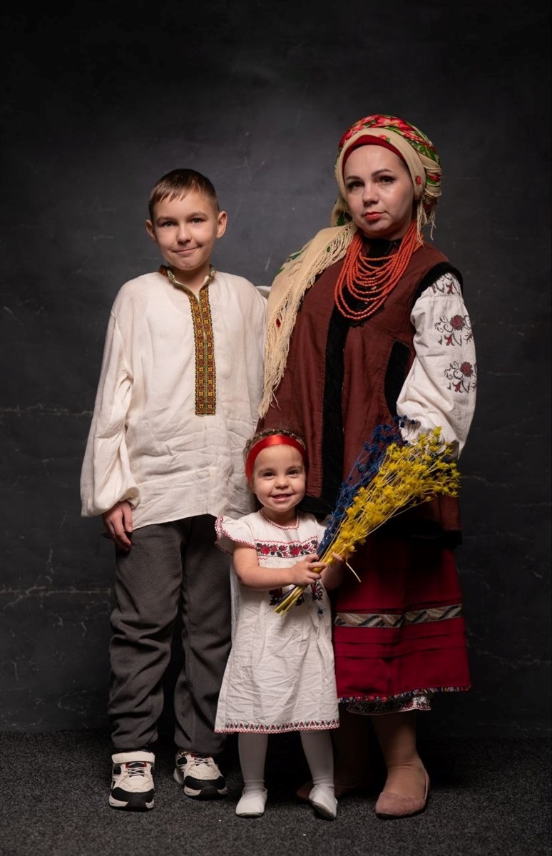 Як переяславки стали учасницями фотопроєкту «Горизонти надії» про жінок, які чекають і борються