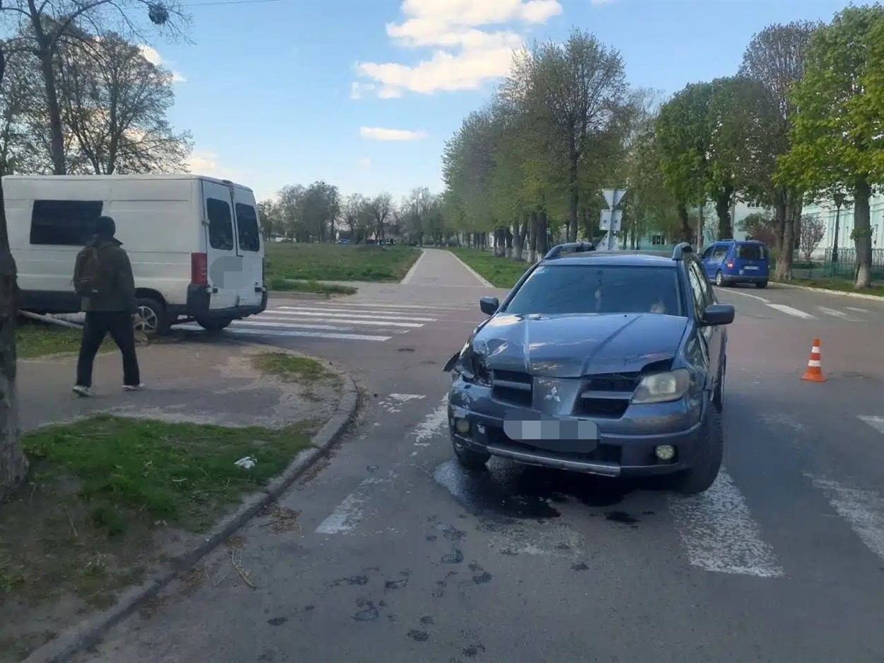 На Переяславщині було багато пожеж, в селі горіло болото: хроніка поліції