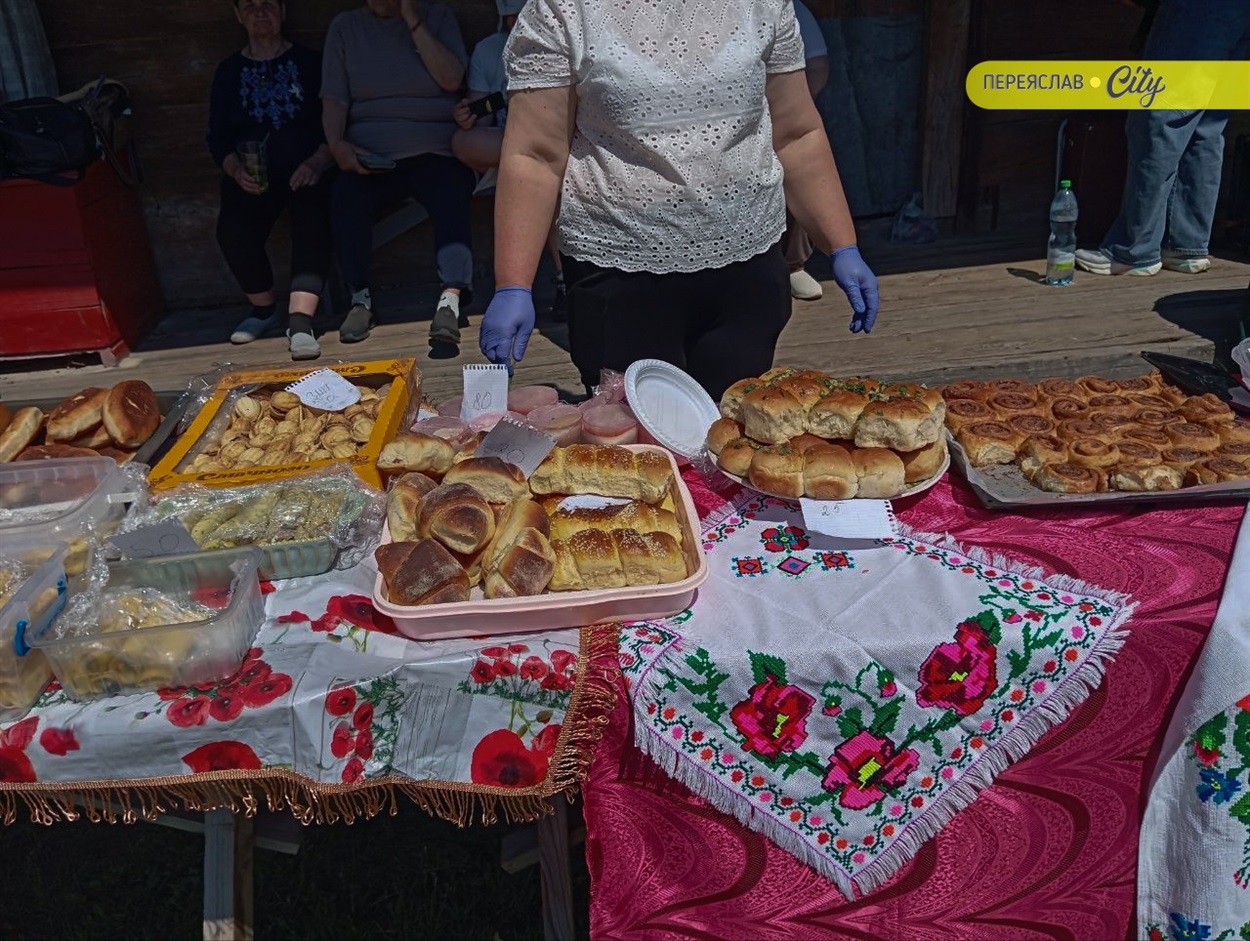 У Музеї просто неба в Переяславі грав оркестр і збирали донати для двох бригад ЗСУ