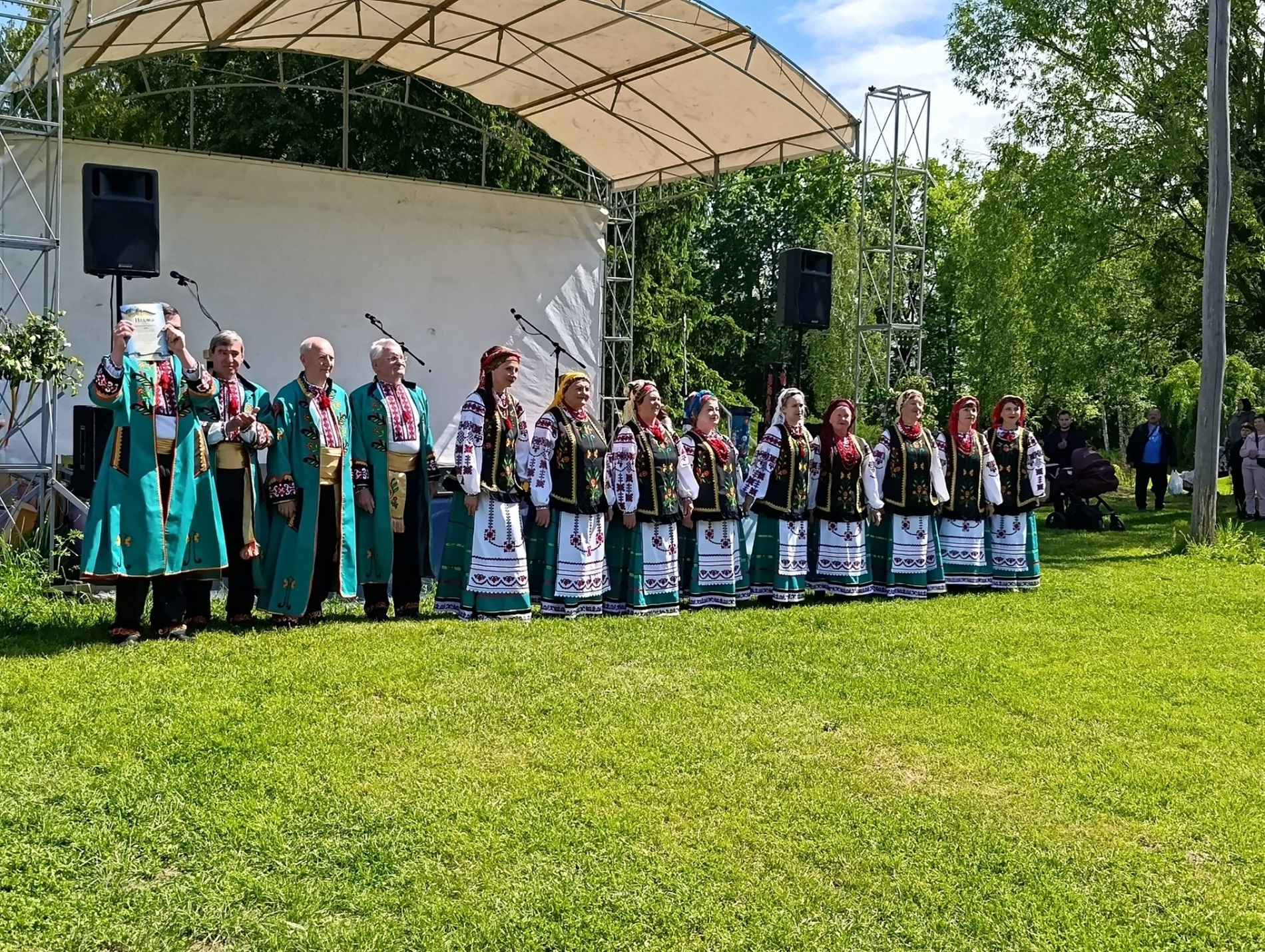 На Трійцю в Переяславі під час ярмарку в музеї просто неба зібрали для ЗСУ понад 78 тисяч гривень