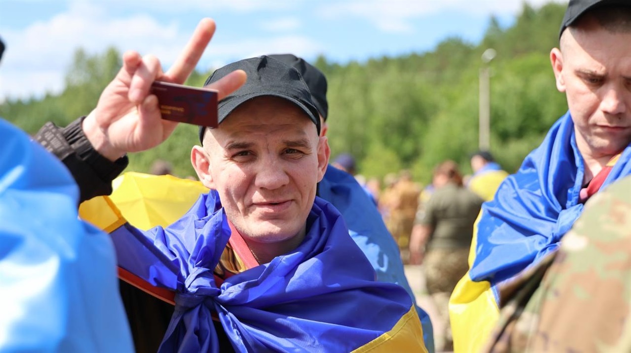З російського полону повернули ще 160 українських Захисників: відбувся 76-й обмін