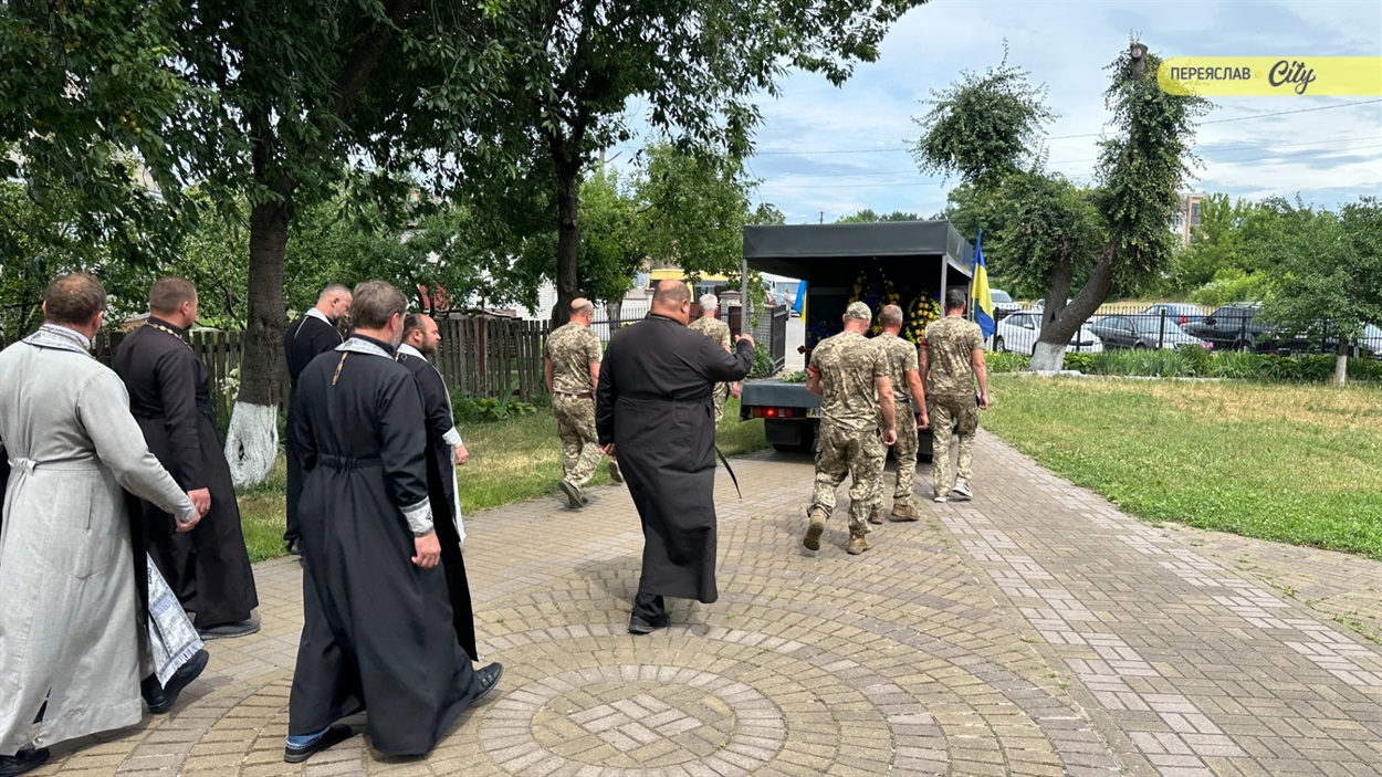 У Переяславі попрощалися зі стрільцем-снайпером 95 бригади Іваном Кобзєвим, який загинув на Курщині