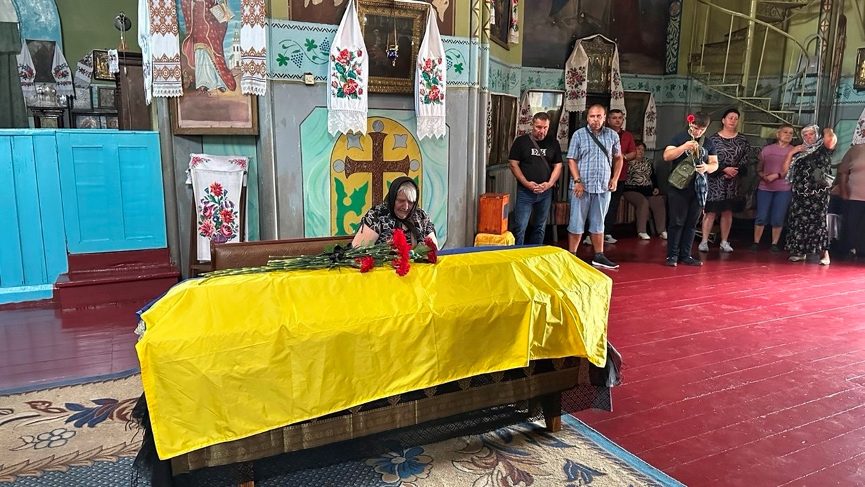 У Переяславі попрощалися зі стрільцем-снайпером 95 бригади Іваном Кобзєвим, який загинув на Курщині