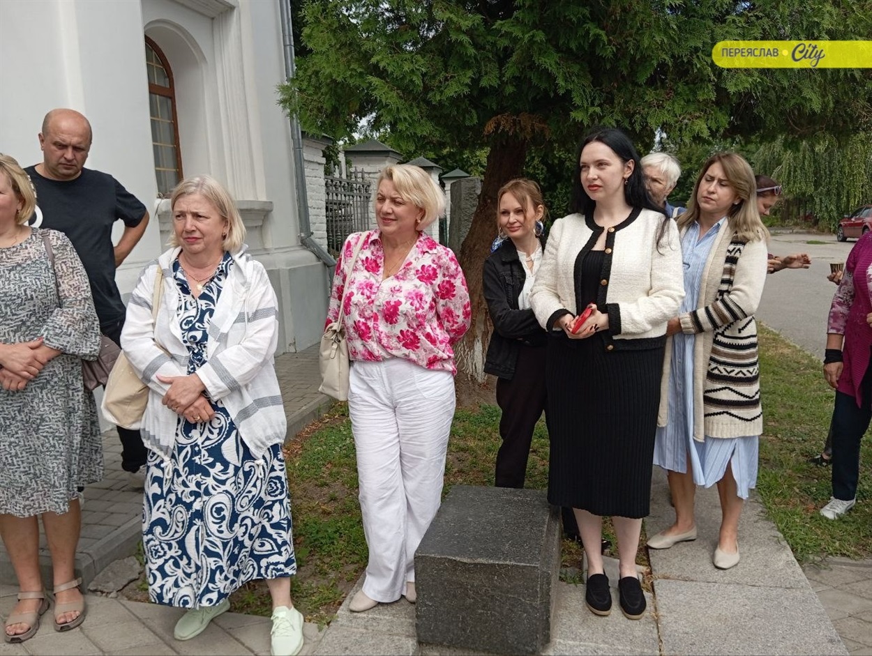 У Переяславі провели першу екскурсію комплексом Михайлівської церкви після звільнення від упц мп