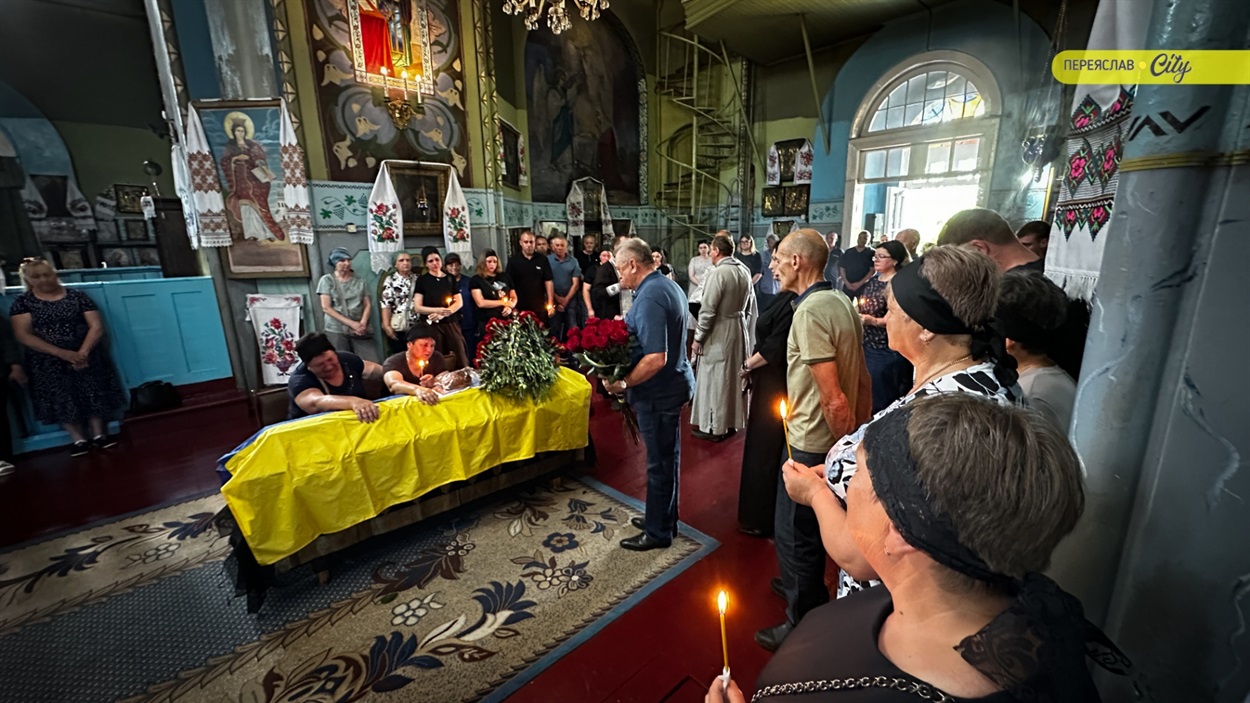 Переяславщина попрощалася з Героєм Олександром Фесенком, він все життя вирощував хліб
