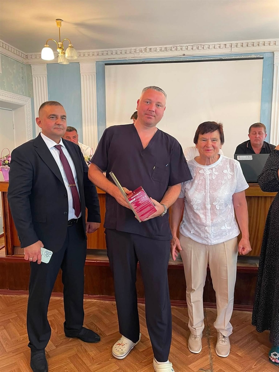 Медичних працівників Переяславщини привітали з професійним святом та відзначили грамотами і подяками