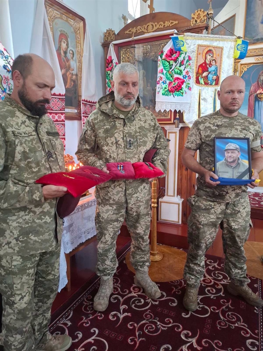 "Борсук" найперше рятував побратимів": на Переяславщині попрощалися з Героєм Григорієм Ребченком