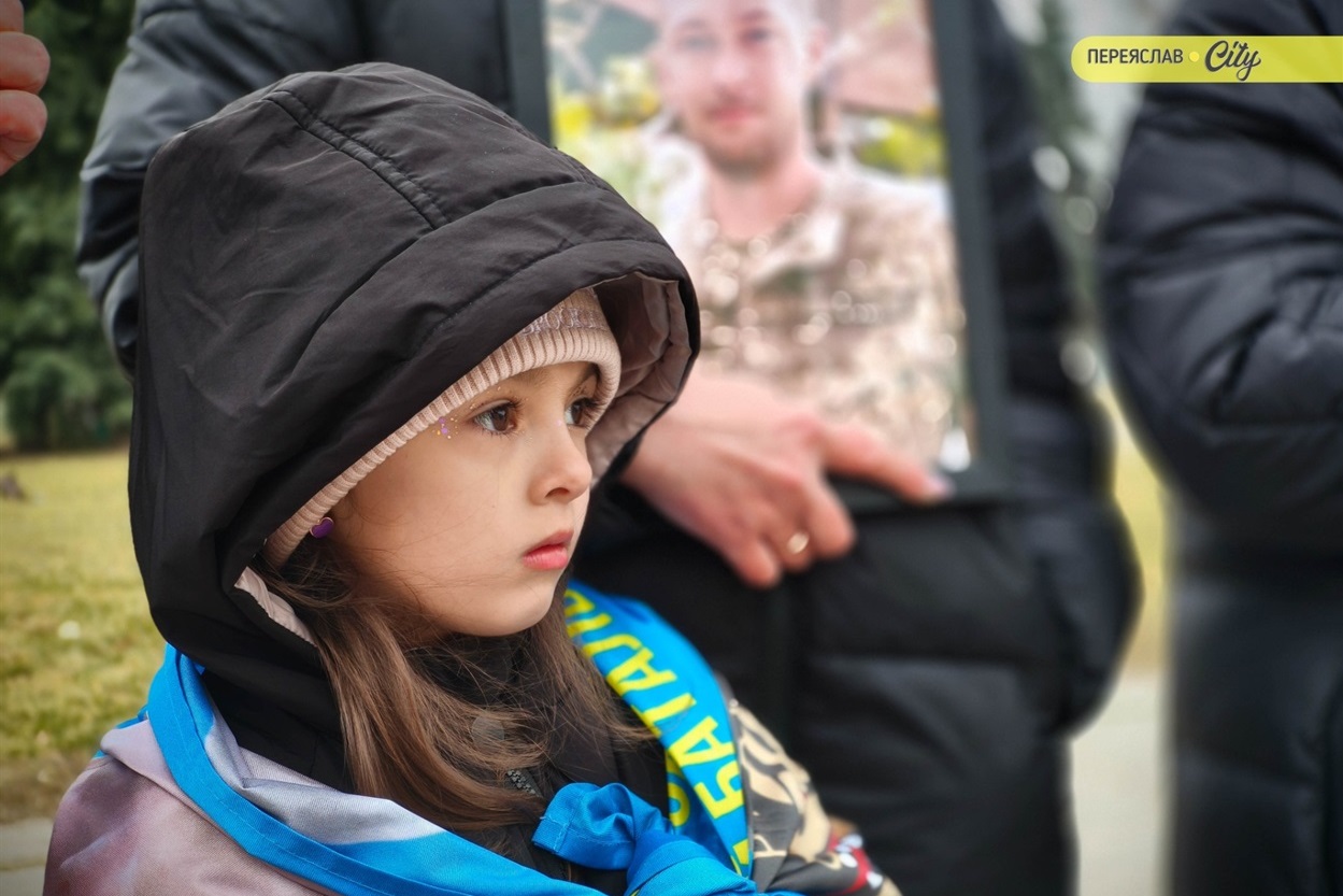 ​​​Хвилина мовчання та мовчазна акція нагадування родин зниклих безвісти, полонених та загиблих захисників. Переяслав, 21 березня 2026 р.​​​