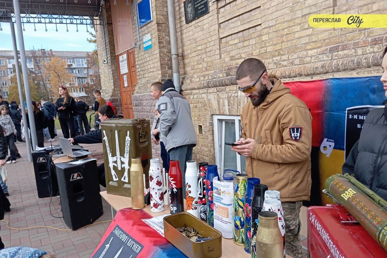 Майже 70 тисяч гривень на підтримку ЗСУ зібрали на ярмарку в Переяславській школі №1