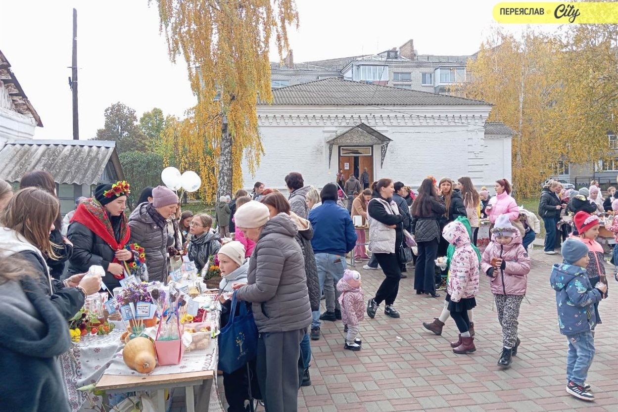 Майже 70 тисяч гривень на підтримку ЗСУ зібрали на ярмарку в Переяславській школі №1