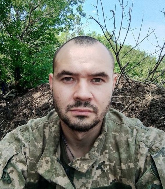 Олексій на війні. Побратими його цінували як вірного і веселого товариша 