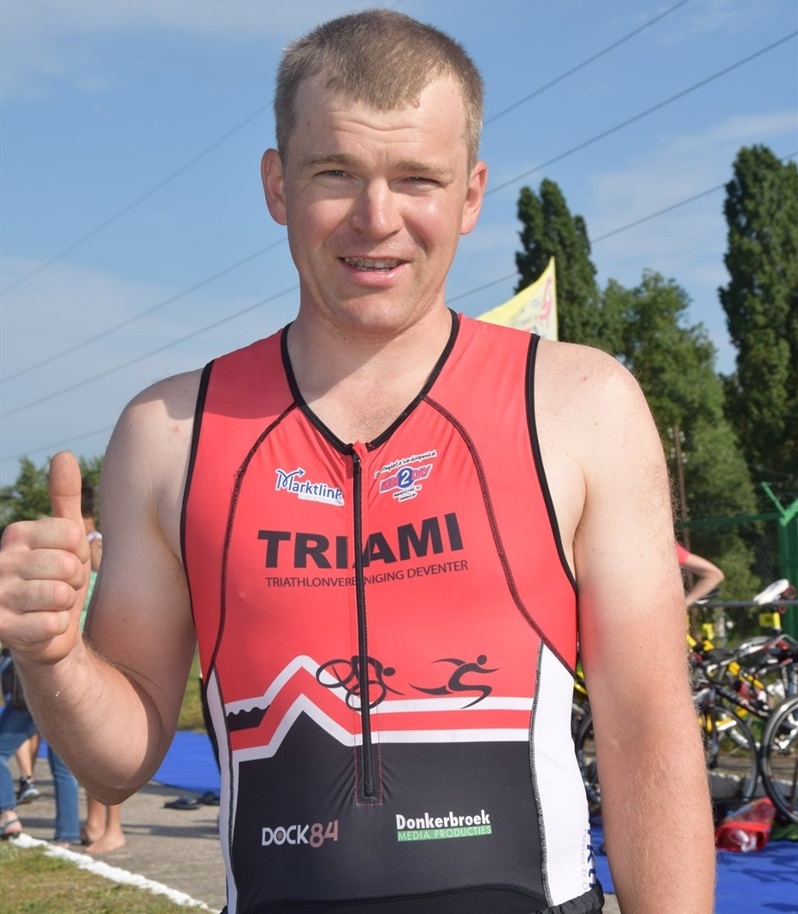 Юрій Герасименко, лікар -травматолог, а також знаний у нашому місті спортсмен, зараз на війні