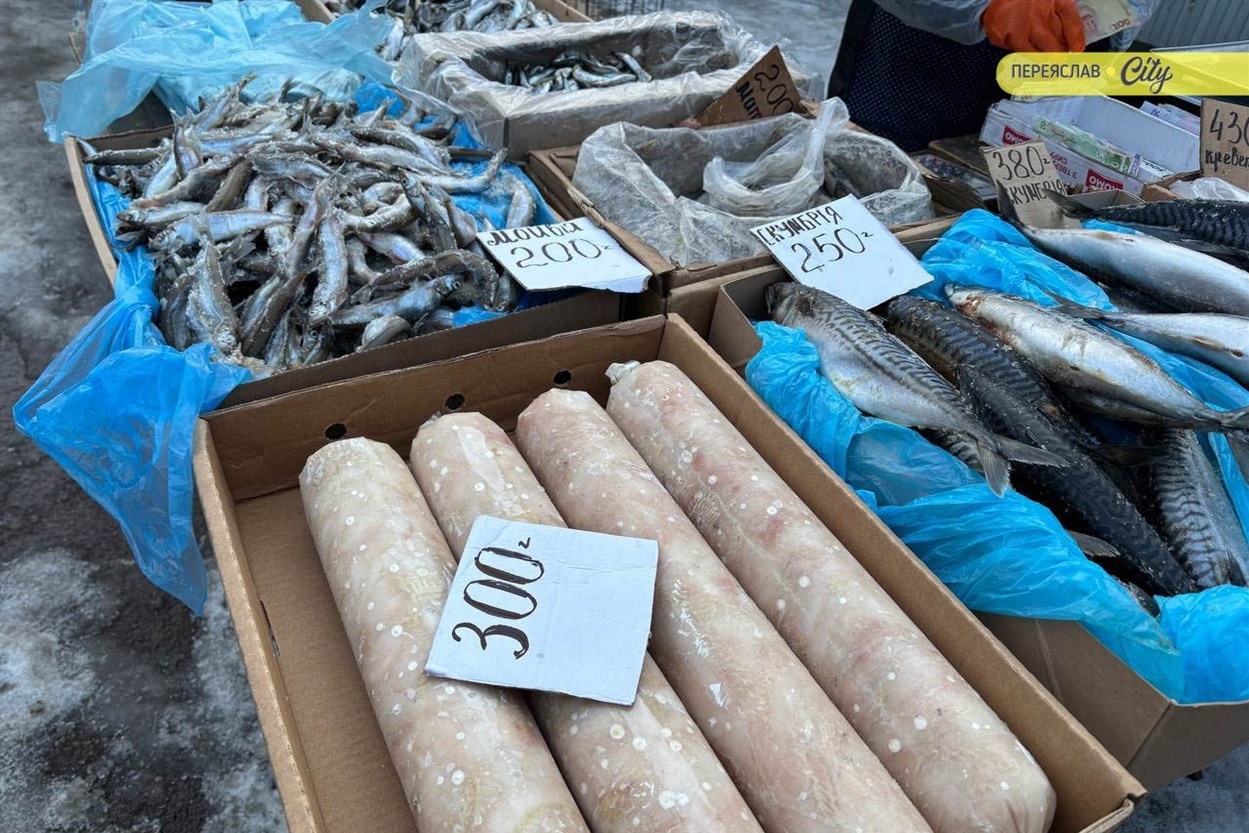 На базарі у Переяславі розкупили сало та здір, які довше зберігаються без холодильника