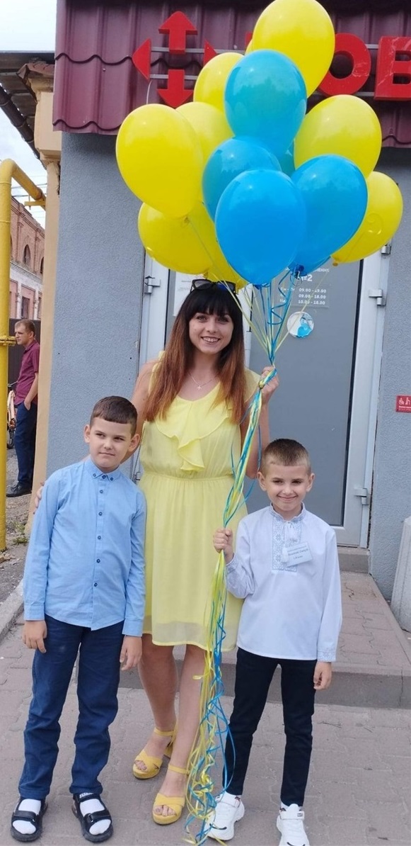 "Ми любимо Україну і рідну матусю!" 
