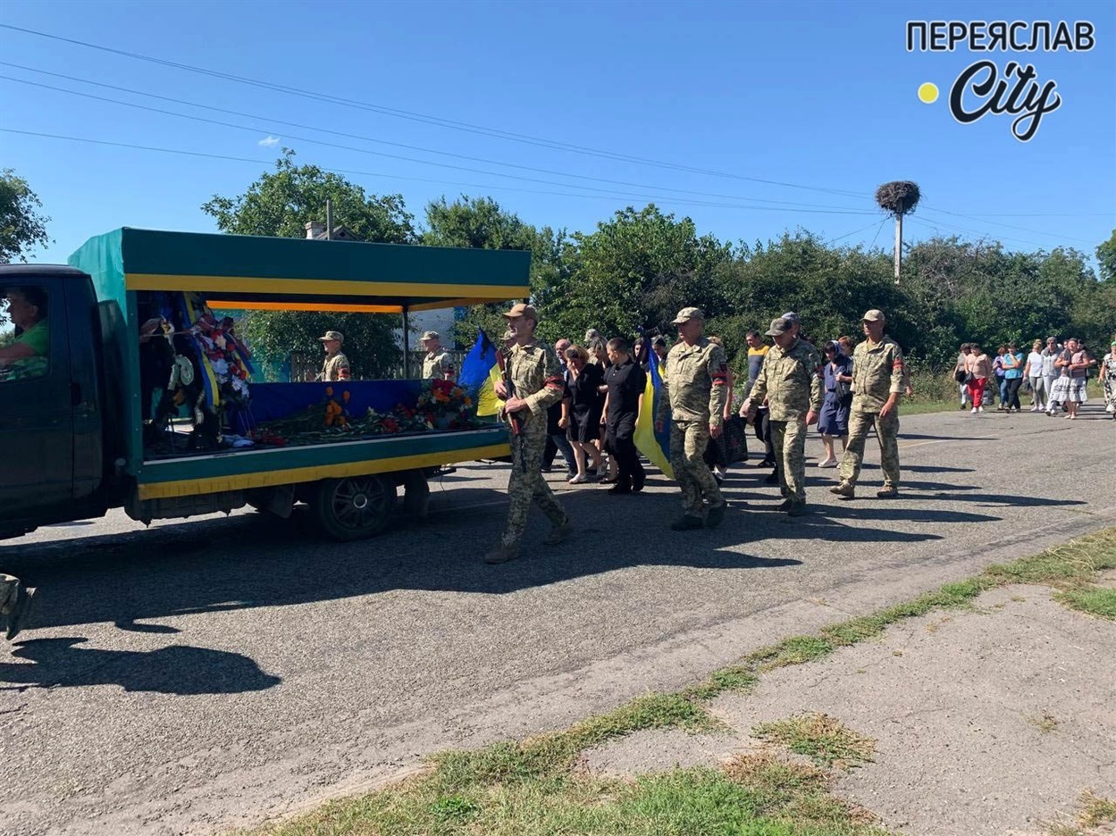 Піша прощальна хода у Пологах Чобітьках