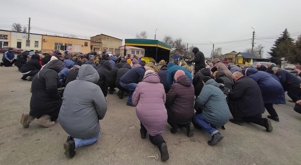Так гідно і з пошаною проврджають в останню дорогу Воїна в сільських громадах Перяславщини